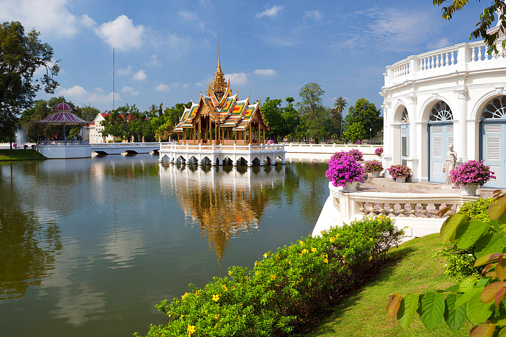 Aisawan-Dhipaya-Asana Pavilion, Bang Pa-In Palace, Central Thailand, Thailand, Southeast Asia, Asia