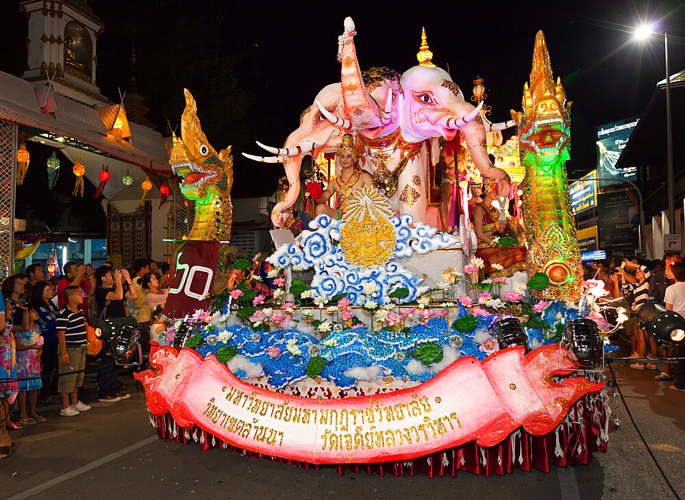 Float at Loi Krathong festival, Chiang Mai, Northern Thailand, Thailand, Southeast Asia, Asia