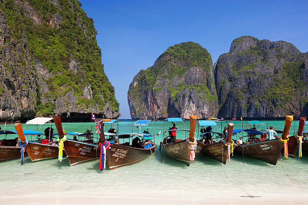 Maya Bay with long-tail boats, Phi Phi Lay, Krabi Province, Thailand, Southeast Asia, Asia