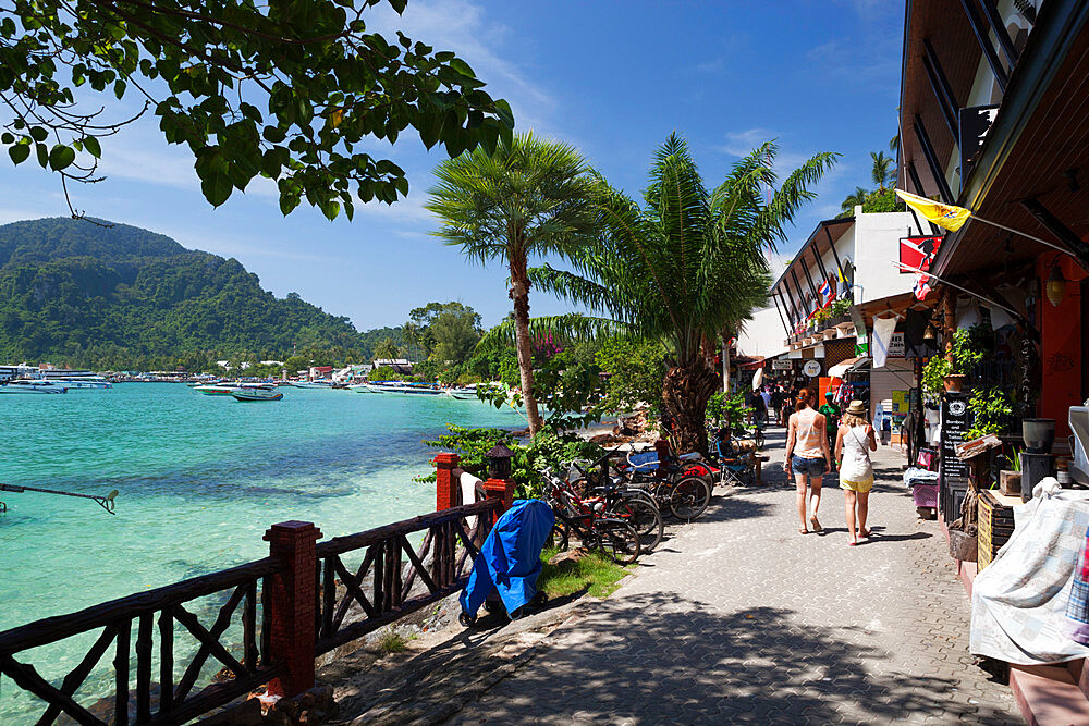 Phi Phi Don village and Ton Sai Bay, Koh Phi Phi Island, Krabi province, Thailand, Southeast Asia, Asia