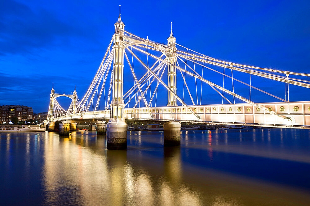 Albert Bridge and River Thames at night, Chelsea, London, England, United Kingdom, Europe