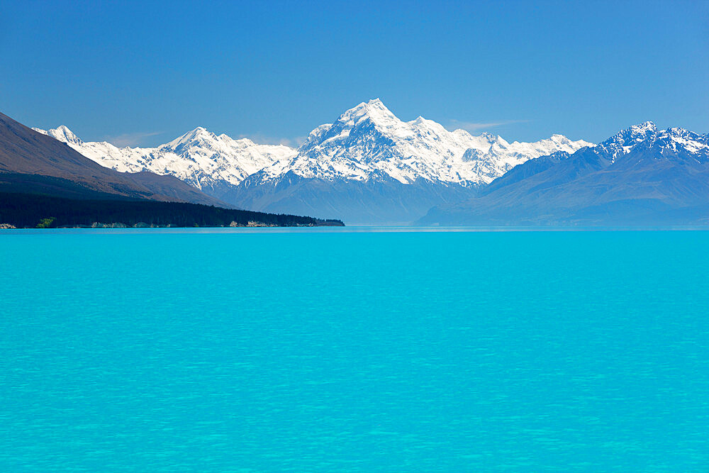 Mount Cook and Lake Pukaki, Mount Cook National Park, UNESCO World Heritage Site, Canterbury region, South Island, New Zealand, Pacific