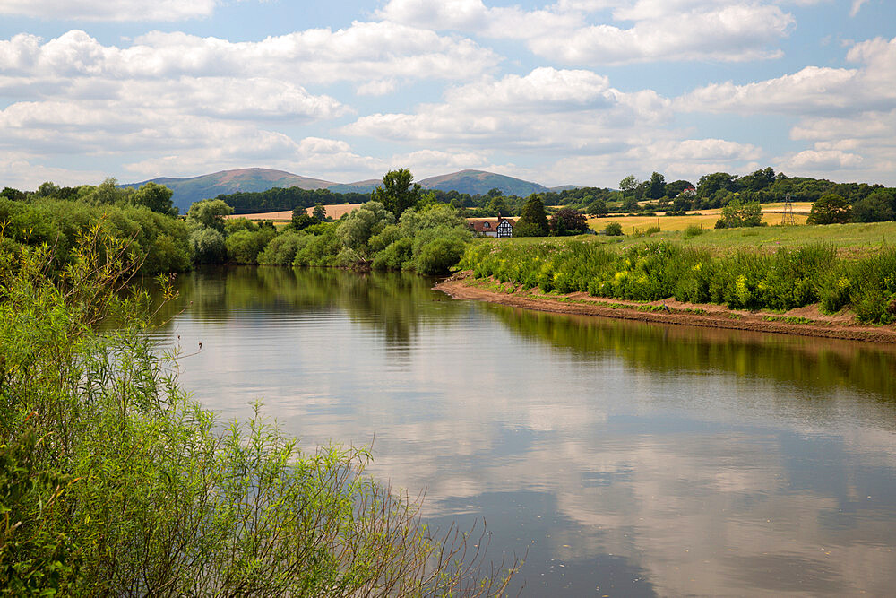 River Severn and the Malvern Hills, near Kempsey, Worcestershire, England, United Kingdom, Europe