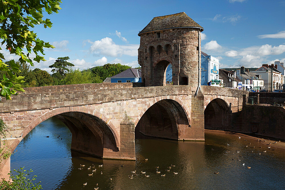 Monnow Bridge and Gate over the River Monnow, Monmouth, Monmouthshire, Wales, United Kingdom, Europe