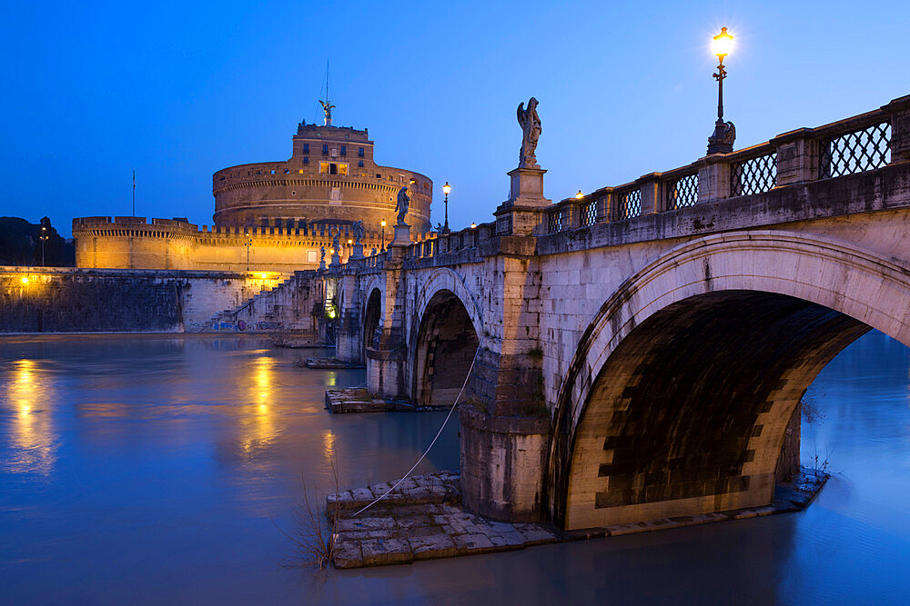 Ponte Sant'Angelo on the River Tiber and the Castel Sant'Angelo at night, Rome, Lazio, Italy, Europe