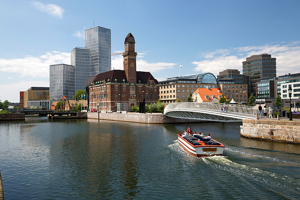 View along Vastra Hamnkanalen with Bagers bridge, Malmo, Skane, South Sweden, Sweden, Scandinavia, Europe