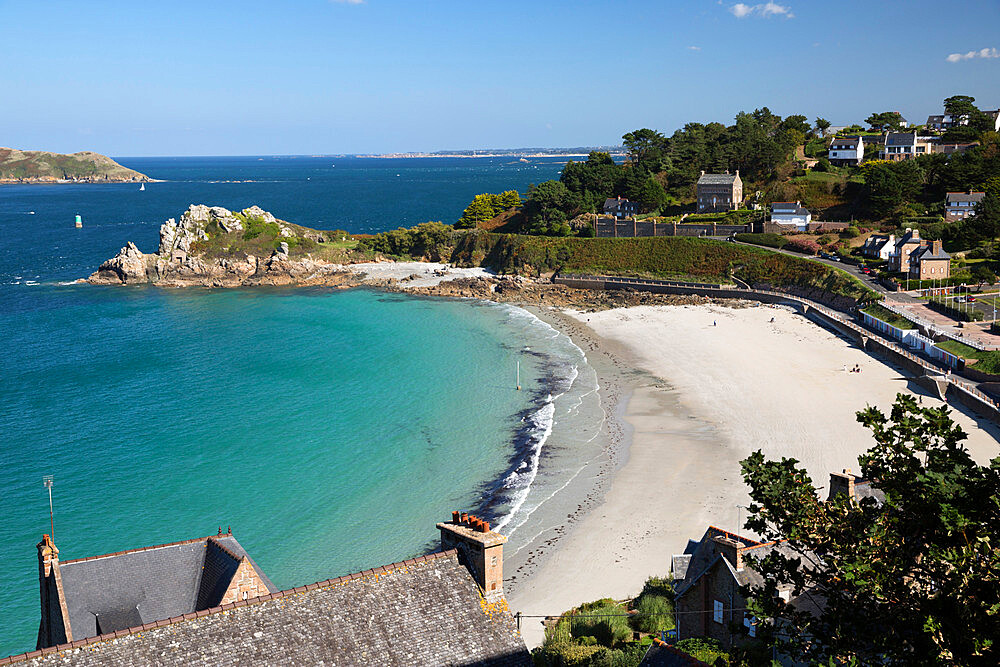 Trestrignel beach and Pointe du Chateau, Perros-Guirec, Cote de Granit Rose, Cotes d'Armor, Brittany, France, Europe