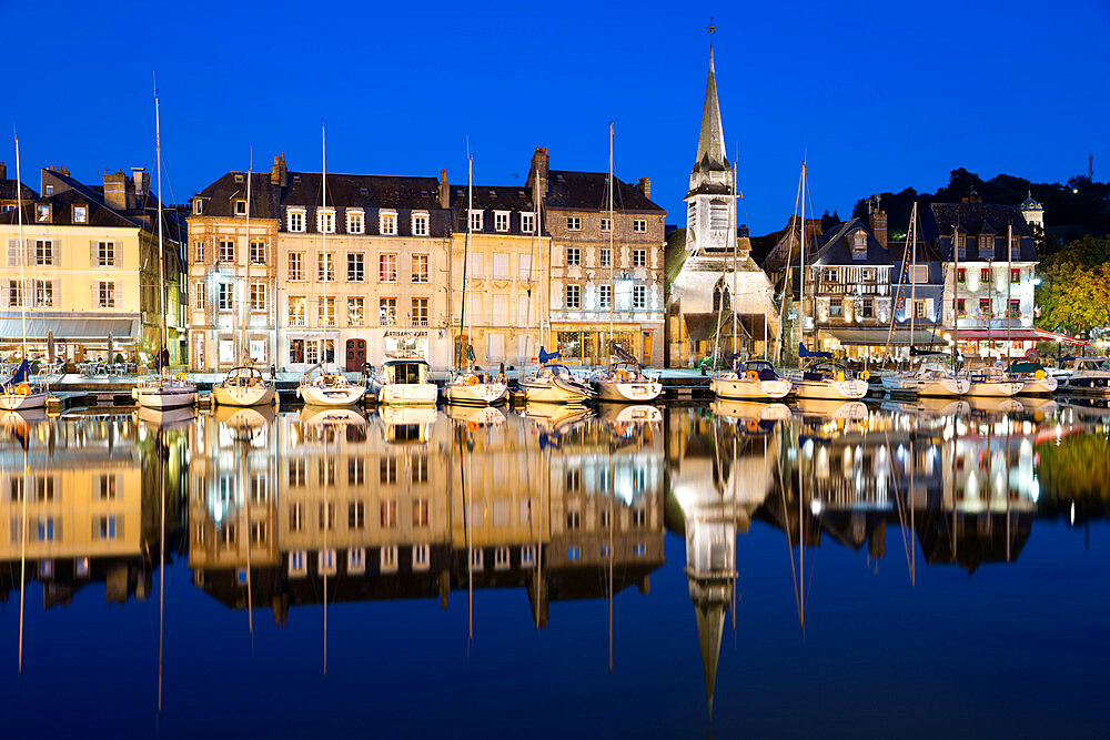 Saint Etienne Quay in Vieux Bassin at night, Honfleur, Normandy, France, Europe