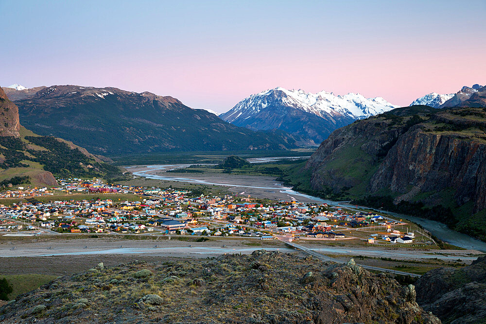 View over town of El Chalten and Rio de las Vueltas and Rio Fitz Roy, El Chalten, Patagonia, Argentina, South America