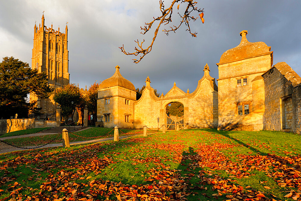 Campden House gatehouse and St. James Church, Chipping Campden, Cotswolds, Gloucestershire, England, United Kingdom, Europe