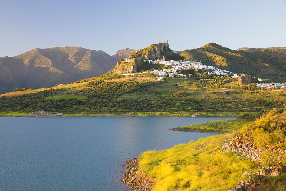 Moorish castle above white village and reservoir, Zahara de la Sierra, Sierra de Grazalema Natural Park, Andalucia, Spain, Europe