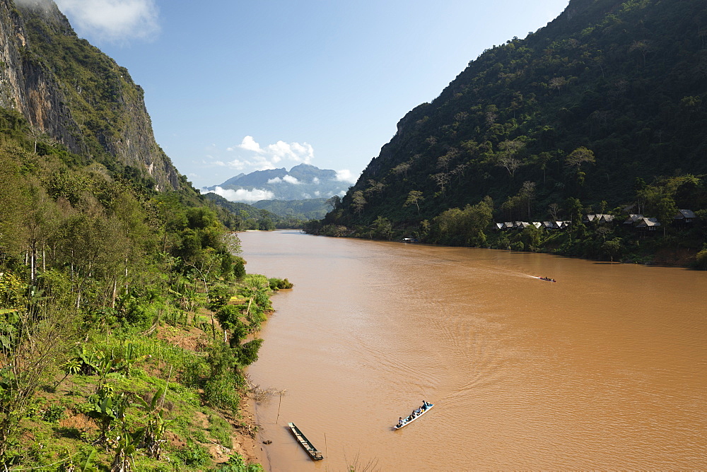 Nam Ou River looking north, Nong Khiaw, Muang Ngoi District, Luang Prabang Province, Northern Laos, Laos, Indochina, Southeast Asia, Asia