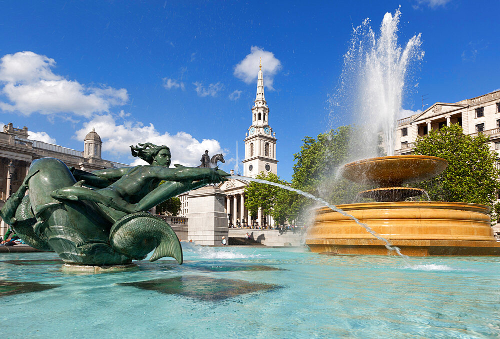 Trafalgar Square with St. Martin's in the Fields church, London, England, United Kingdom, Europe