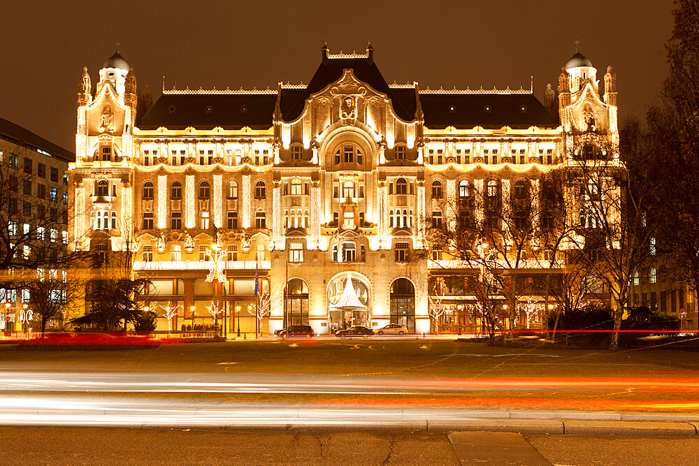 Hotel Gresham Palace, Roosevelt Ter, Budapest, Hungary, Europe