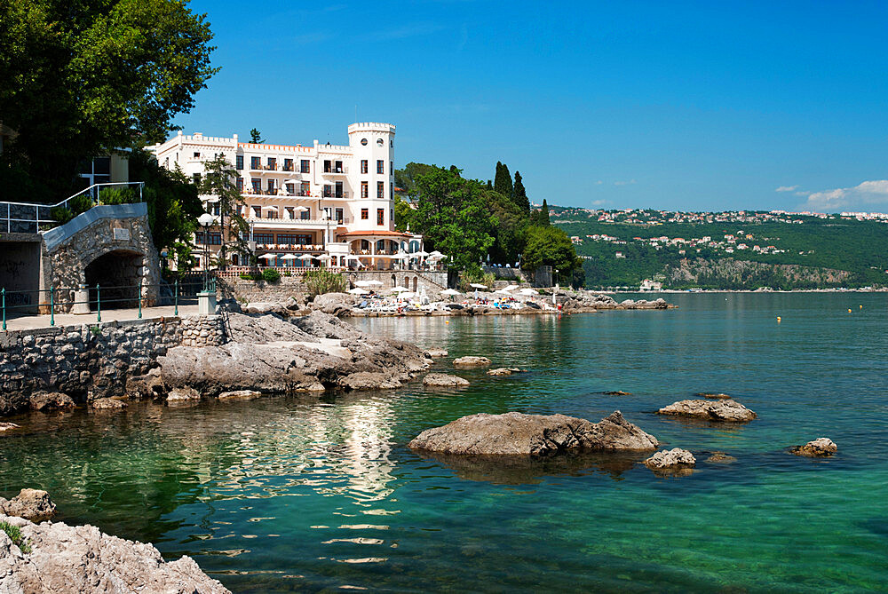 View along promenade, Opatija, Kvarner Gulf, Croatia, Adriatic, Europe