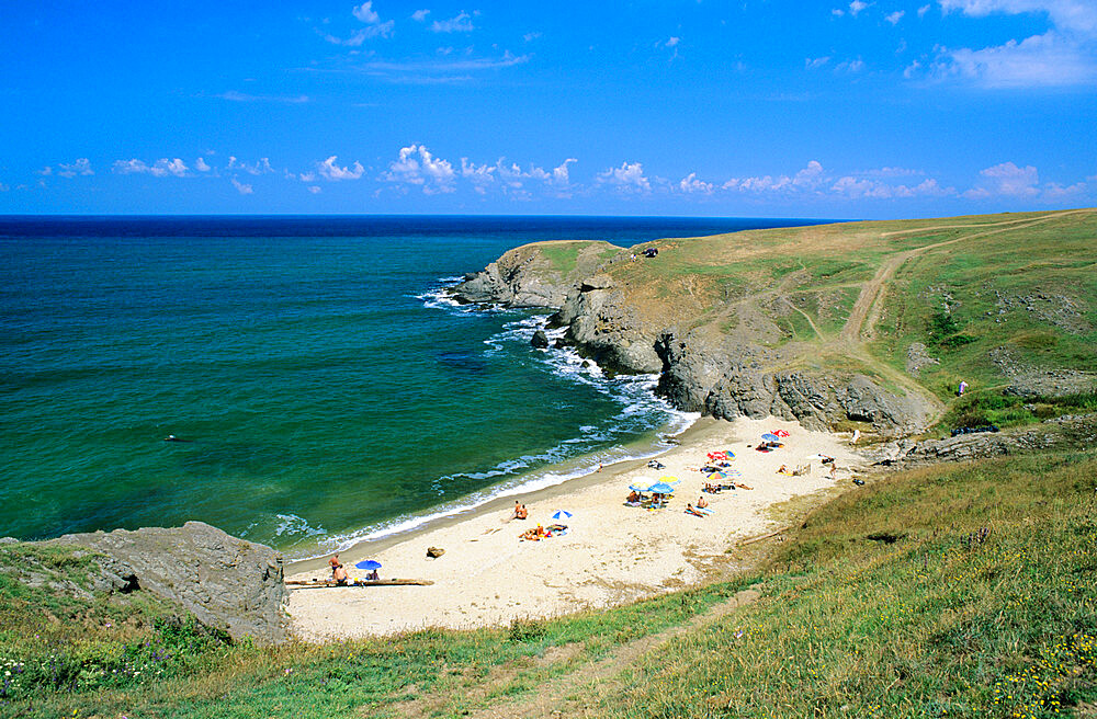 Beach on craggy coastline, Sinemorets, Black Sea coast, Bulgaria, Europe