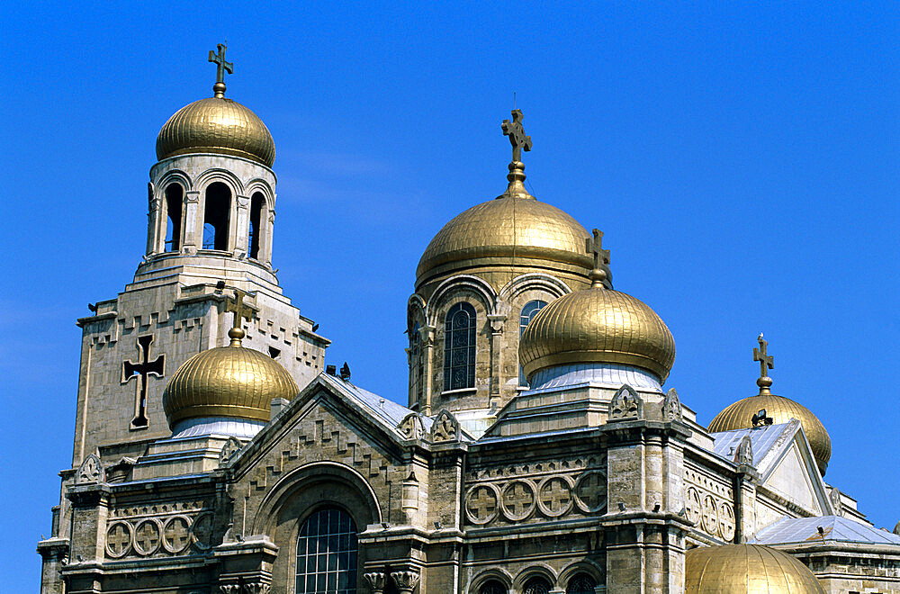 Gold domes of the Cathedral of the Assumption, Varna, Black Sea coast, Bulgaria, Europe