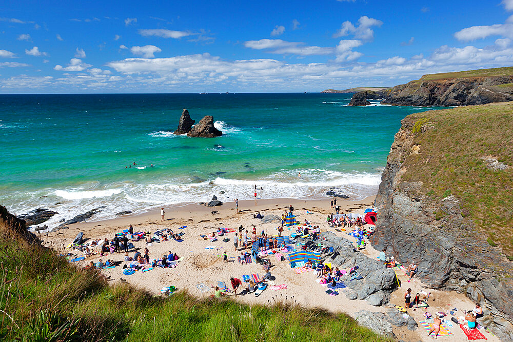 Small beach on North Cornwall coast, Porthcothan, near Newquay, Cornwall, England