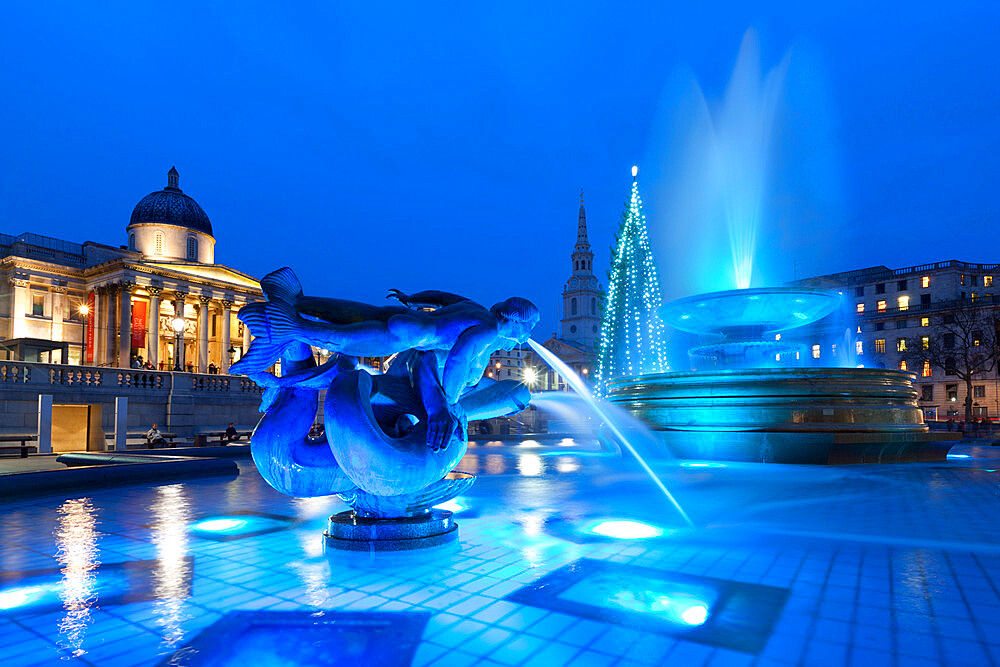 Trafalgar Square at Christmas, London, England, United Kingdom, Europe