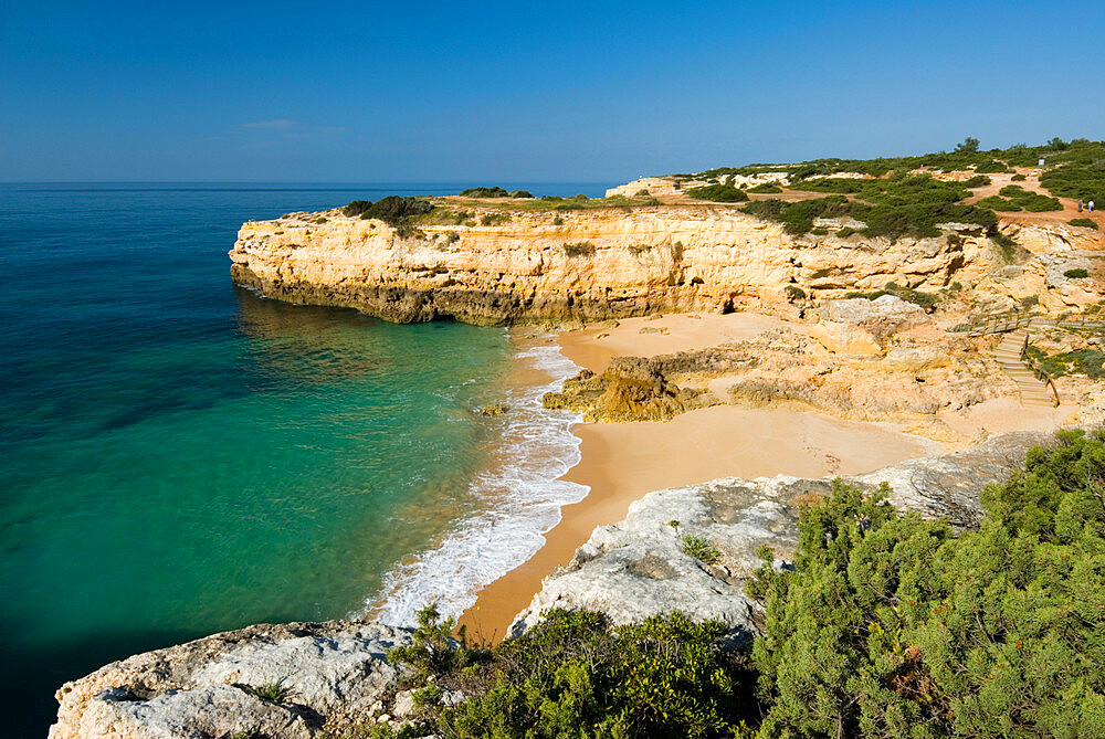 Secluded cove, near Carvoeiro, Algarve, Portugal, Europe