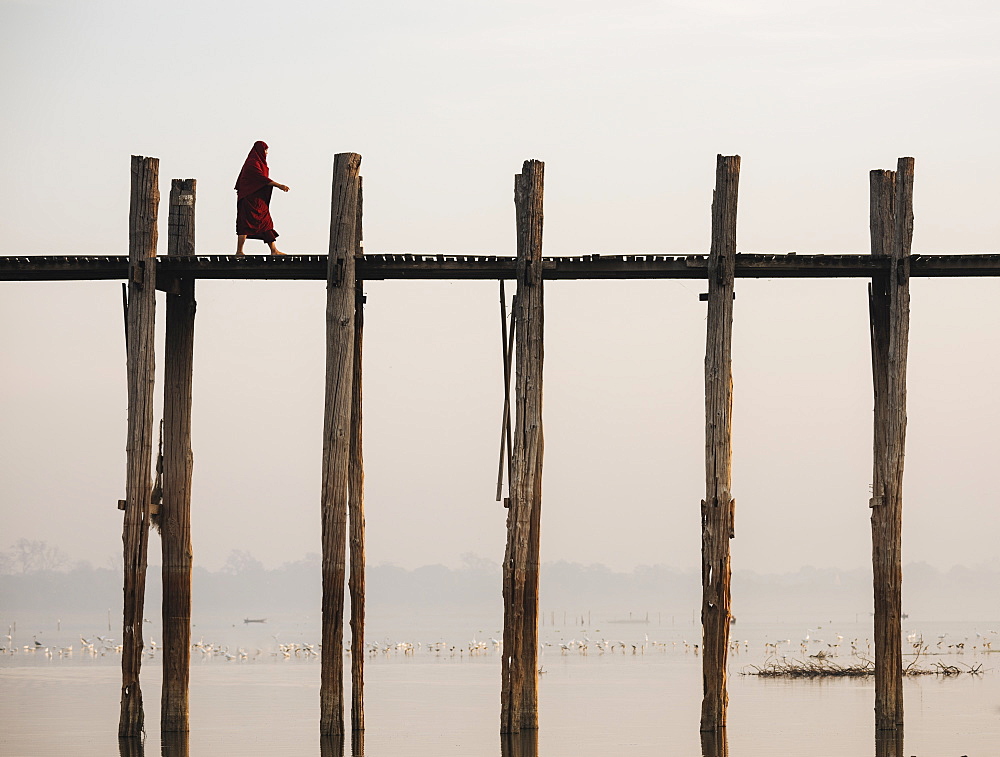 View of U-Bein Bridge at dawn, Amarapura, Mandalay, Mandalay Region, Myanmar (Burma), Asia