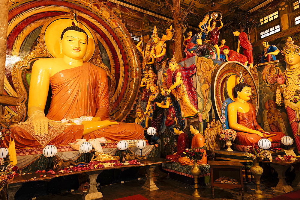 Gangaramaya Temple, Colombo, Western Province, Sri Lanka, Asia