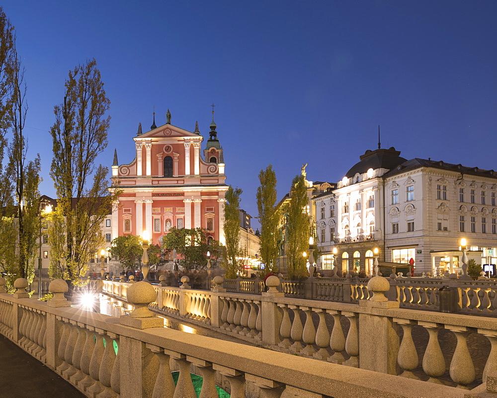 Franciscan Church of the Annunciation illuminated at night, Old Town, Ljubljana, Slovenia, Europe