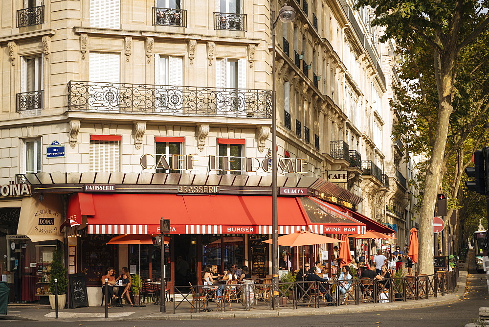 Exterior of Cafe Le Dome Brasserie, Paris, Ile-de-France, France, Europe