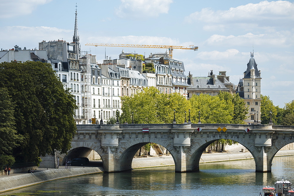 River Seine, Palais de la Cite, Paris, Ile-de-France, France, Europe