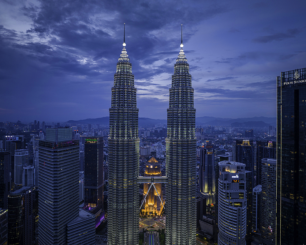 The Petronas Towers, Kuala Lumpur, Malaysia, Southeast Asia, Asia