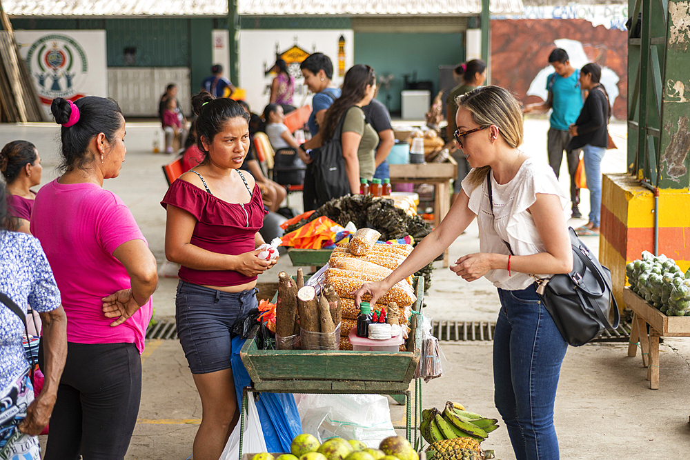 Food Market, Cotundo,, Napo Province, Amazonia, Ecuador, South America