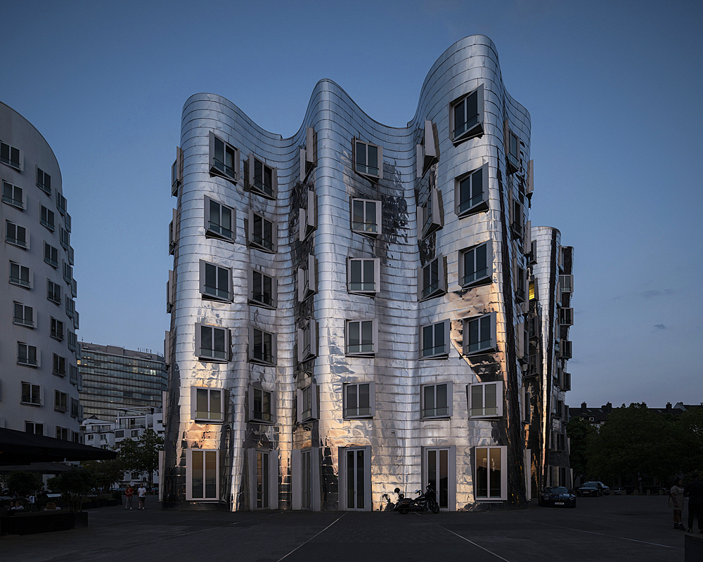 Gehry Bauten, architect Zaha Hadid, Medienhafen, Dusseldorf, North Rhine-Westphalia, Germany, Europe