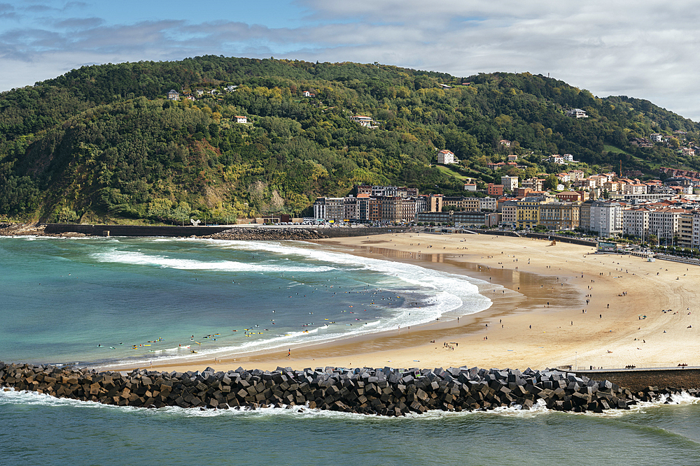 Zurriola Beach, Donostia, San Sebastian, Gipuzkoa, Basque Country, Spain, Europe