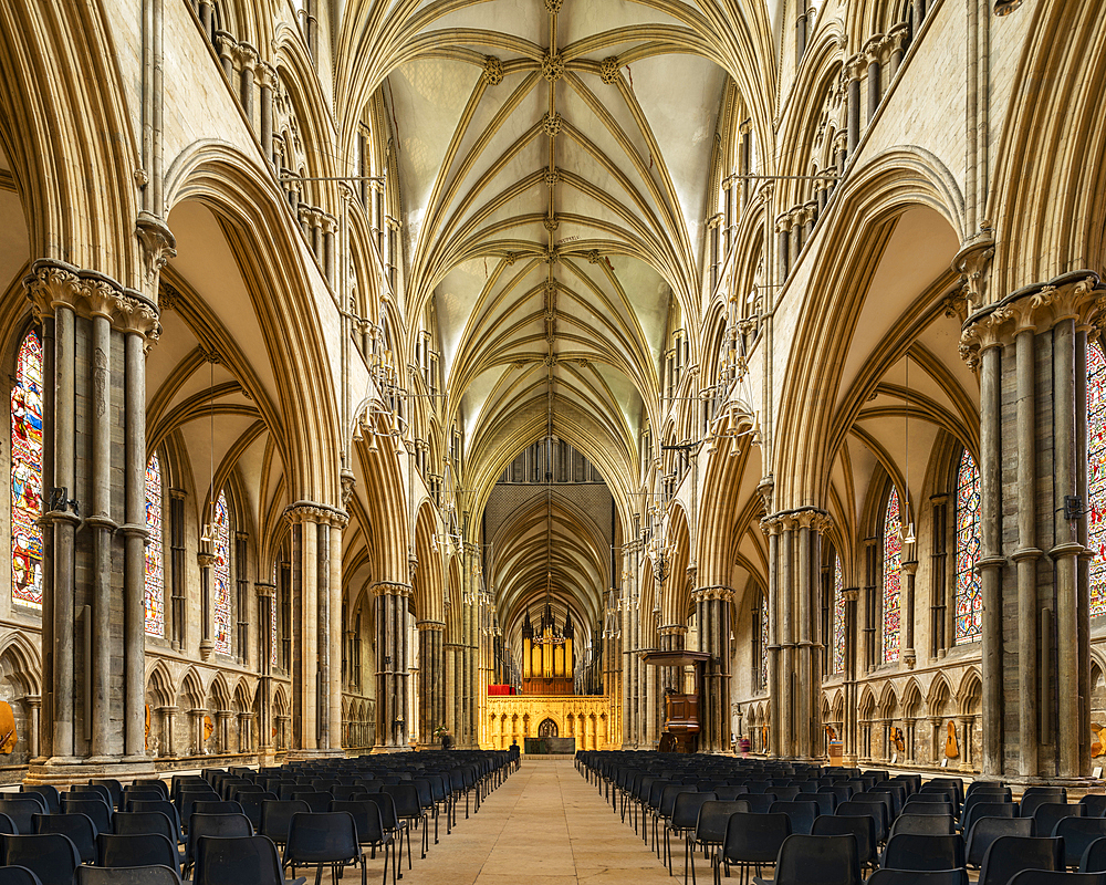 Interior of Lincoln Cathedral, Lincoln, Lincolnshire, England, United Kingdom, Europe