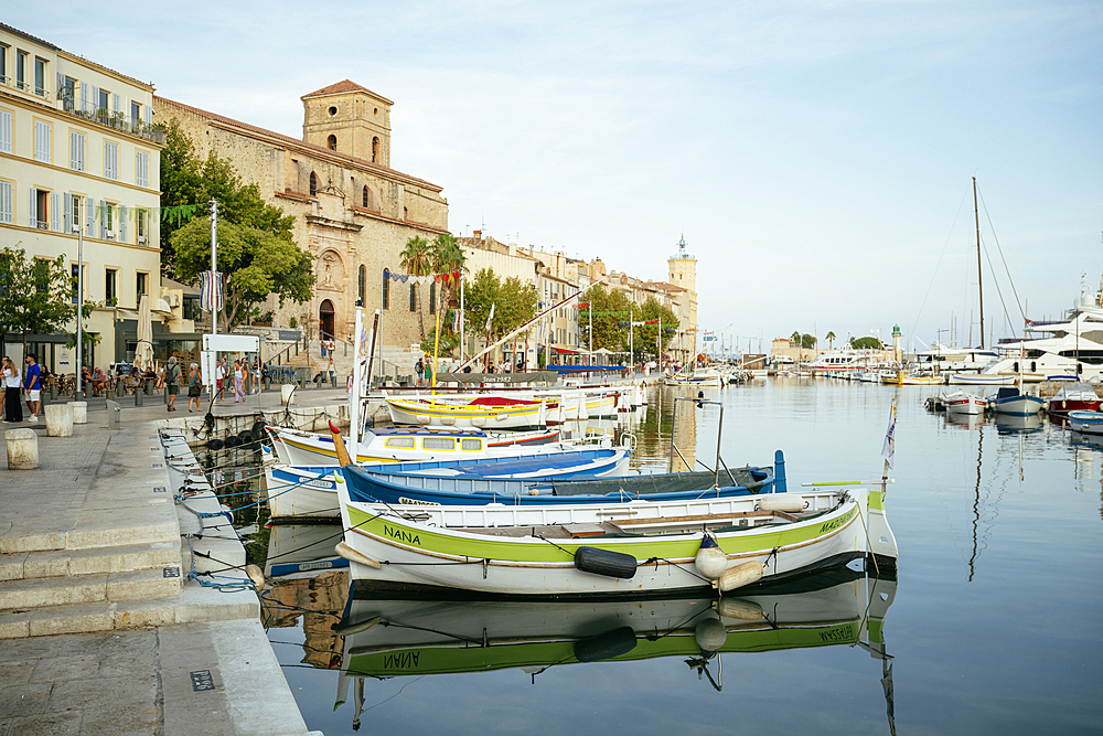 Colorful boats in the small harbour of La Ciotat, Bouches-du-Rhone, Provence Alpes Cote d'Azur, France, Europe