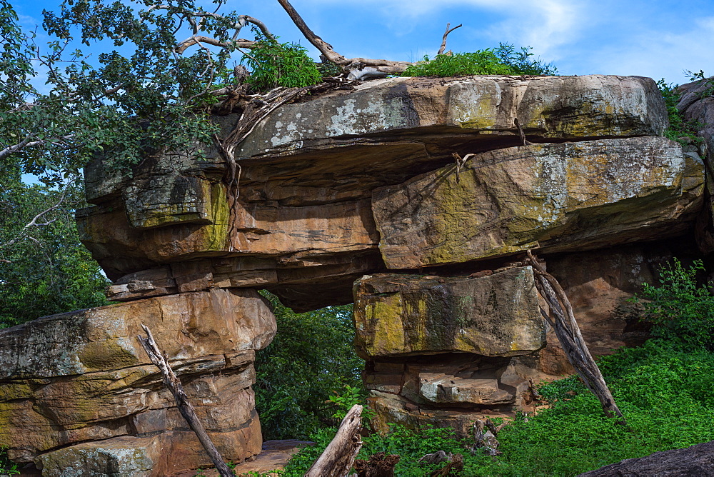 Gopala Pabbatha Cave Complex, a small cave monastery in Polonnaruwa, Sri Lanka, Asia