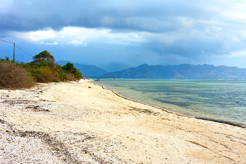 Beach in Gili Air with Lombok in background, Indonesia, Southeast Asia, Asia