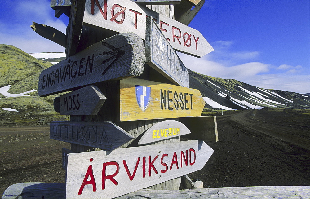 Signpost in Olonkinbyen, Bay B¬tvika. Jan Mayen, North Atlantic Island