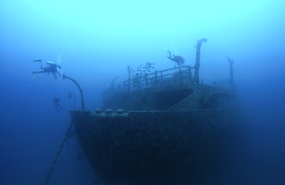 wreck diving in Barbados, Caribbean