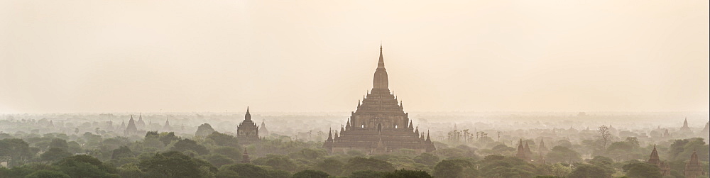 Sunrise at Sulamani Buddhist Temple, Bagan (Pagan) Ancient City, Myanmar (Burma), Asia