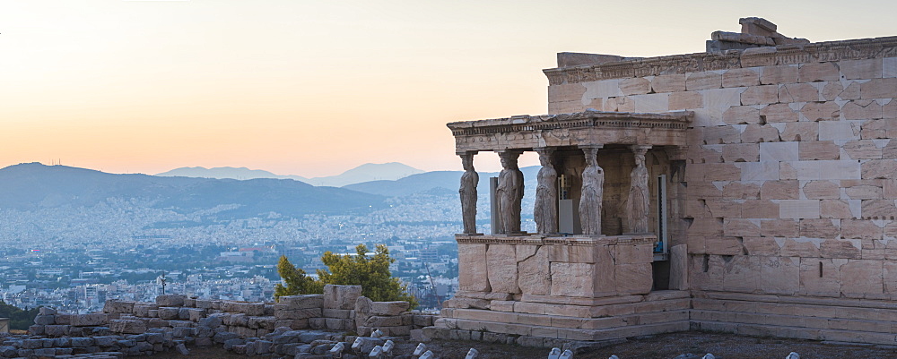 Porch of the maidens (Caryatids), Erechtheion, Acropolis at sunset, UNESCO World Heritage Site, Athens, Attica Region, Greece, Europe