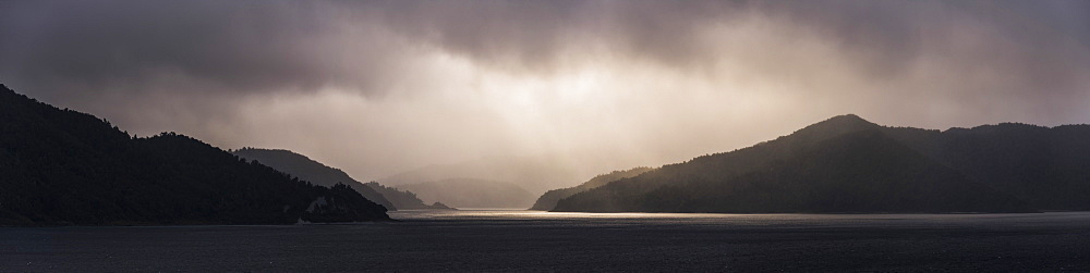 Lake Waikaremoana, Te Urewera, Eastland, North Island, New Zealand, Pacific