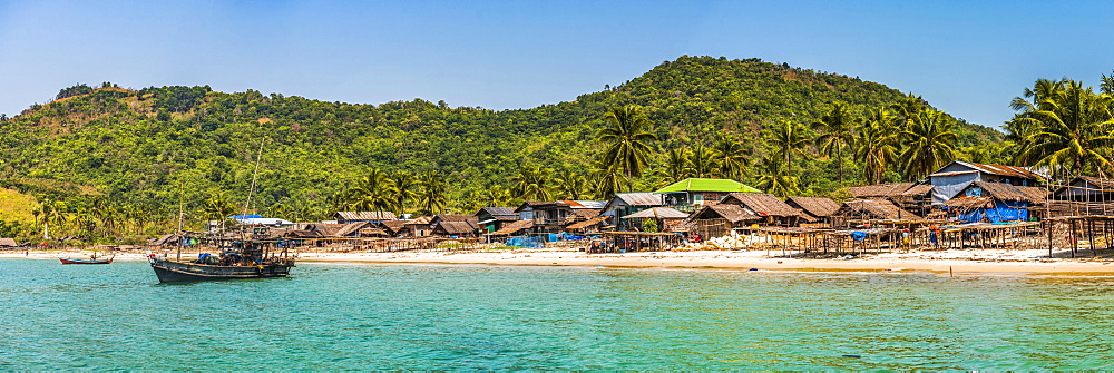 Beach on the Dawei Peninsula, Tanintharyi Region, Myanmar (Burma), Asia