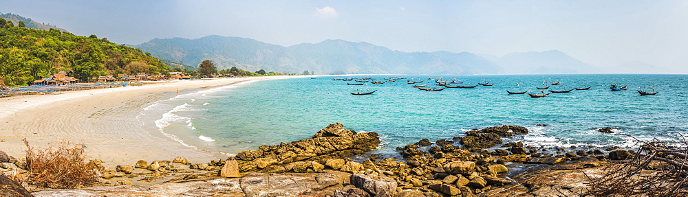 Tizit Beach and fishing boats, Dawei Peninsula, Tanintharyi Region, Myanmar (Burma), Asia