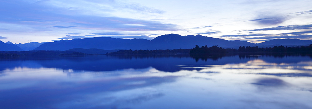 Staffelsee Lake at sunset, Upper Bavaria, Bavarian Alps, Bavaria, Germany, Europe