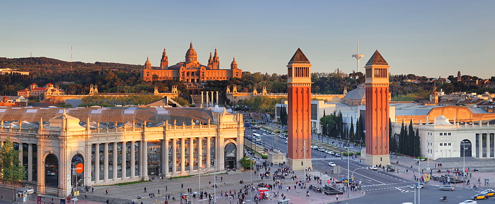 View over Placa d'Espanya (Placa de Espana) to Palau Nacional (Museu Nacional d'Art de Catalunya), Barcelona, Catalonia, Spain, Europe