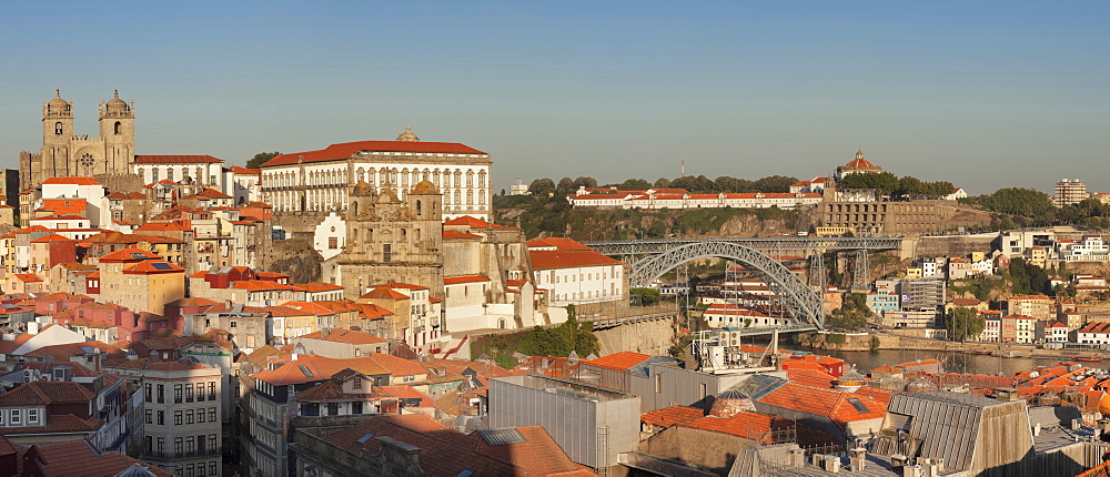 Ribeira District, UNESCO World Heritage Site, Se Cathedral, Palace of the Bishop, Ponte Dom Luis I Bridge, Porto (Oporto), Portugal, Europe