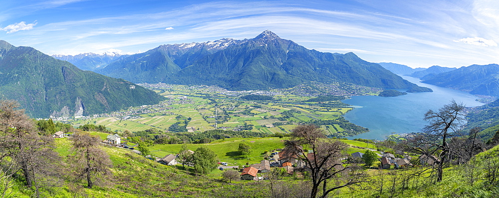 Panoramic of Lake Como and Alto Lario from the rural village of Bugiallo, Como province, Lombardy, Italian Lakes, Italy, Europe