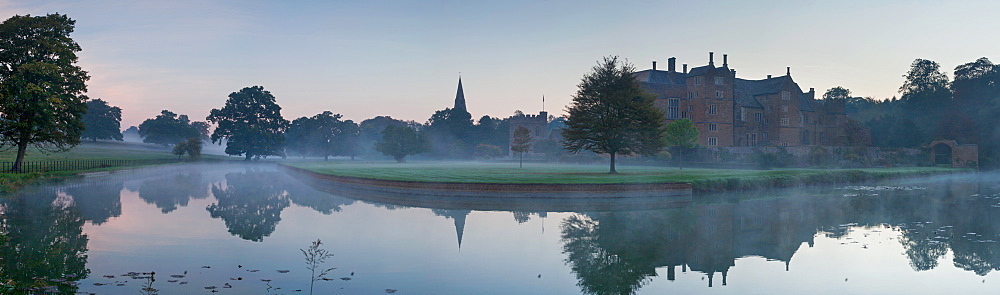 Broughton Castle, Broughton, Oxfordshire, England, United Kingdom, Europe