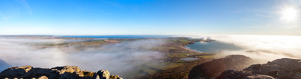 Carn Llidi looking toward Ramsey Island, Pembrokeshire, Wales, United Kingdom, Europe